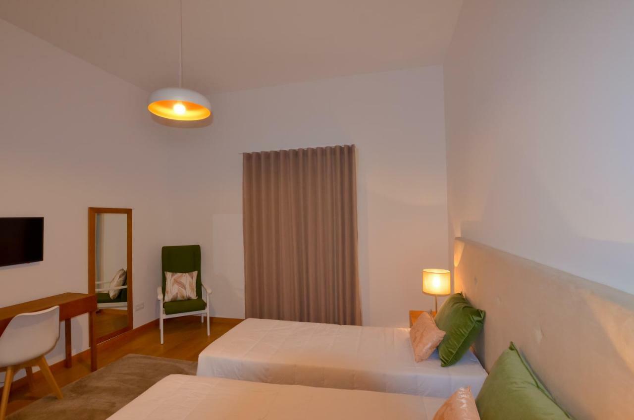 Solar Pontes Guest House คาเปลาส ภายนอก รูปภาพ
